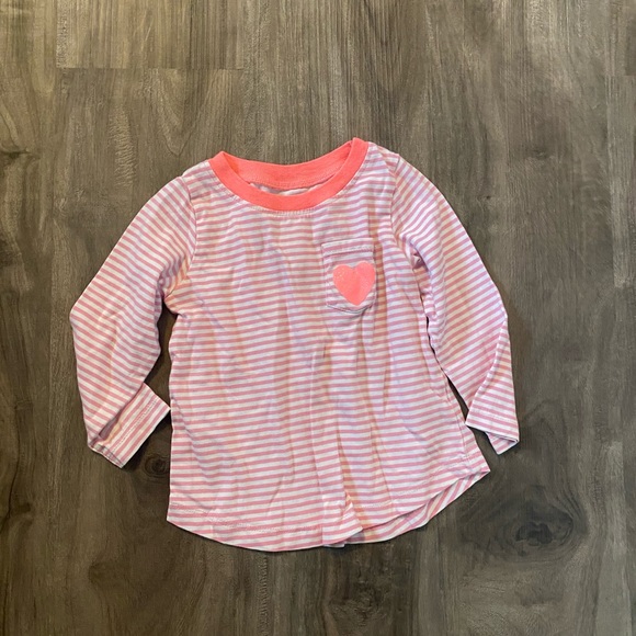 Carters long sleeve - Picture 1 of 3